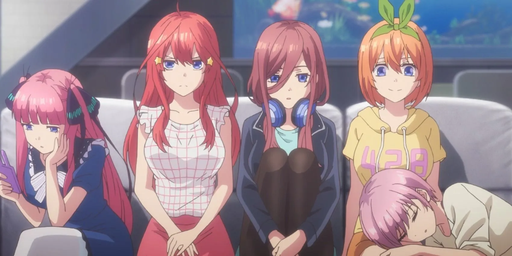 as cinco irmãs do anime The Quintessential Quintuplets