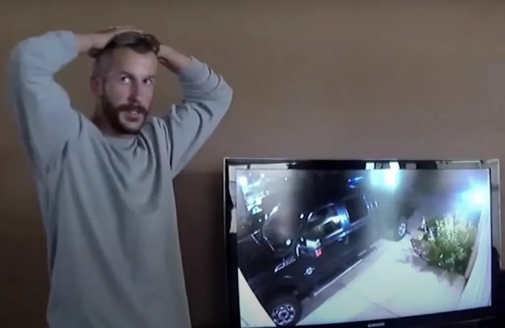 Il filmato della telecamera della polizia di Chris Watts
