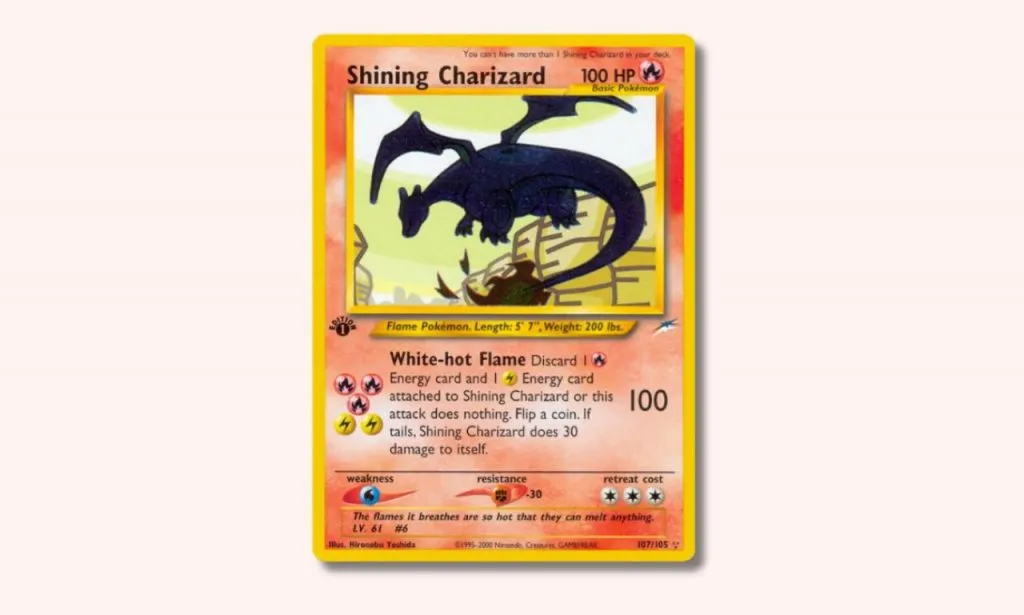 Tarjeta Pokémon Charizard brillante.